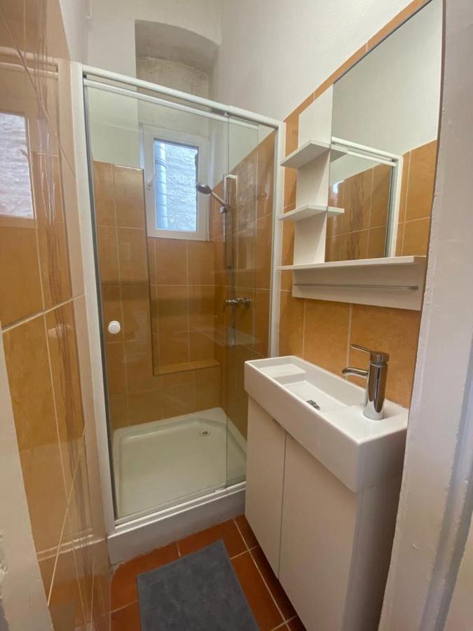 Ac With Free Parking At Acacia St, City Center Budapest Exteriör bild