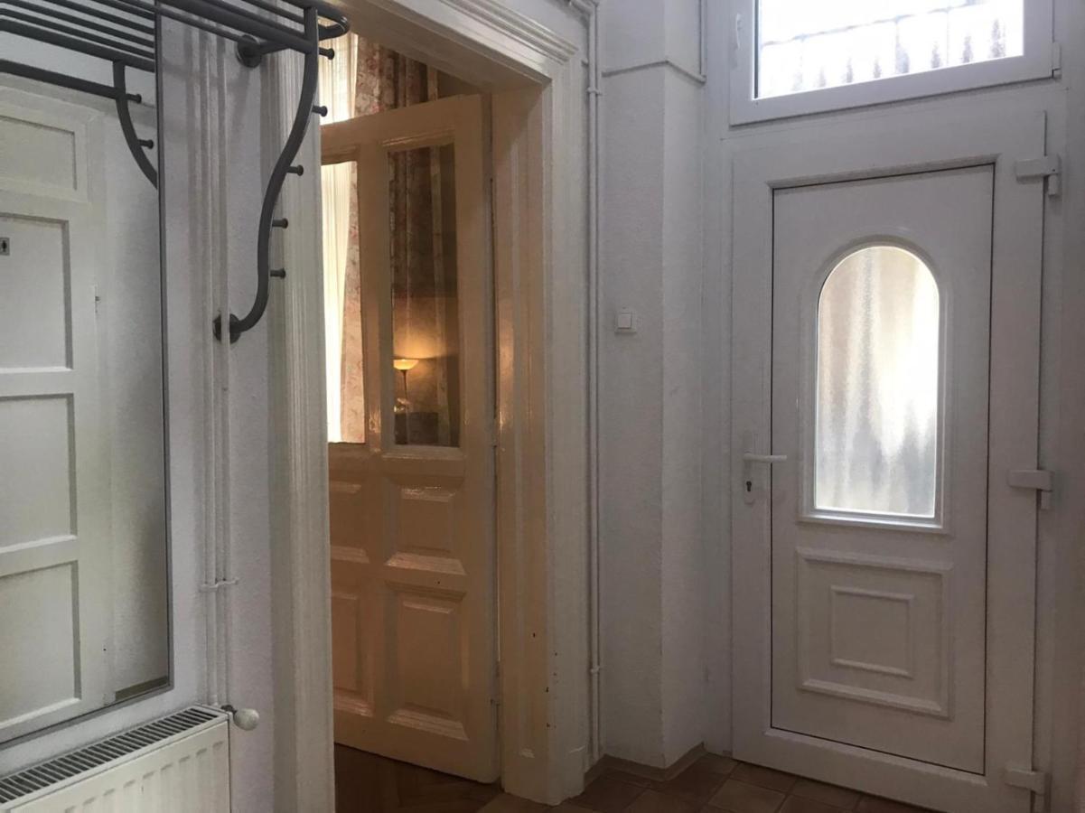 Ac With Free Parking At Acacia St, City Center Budapest Exteriör bild